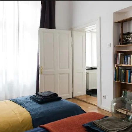 Augusta Apartment